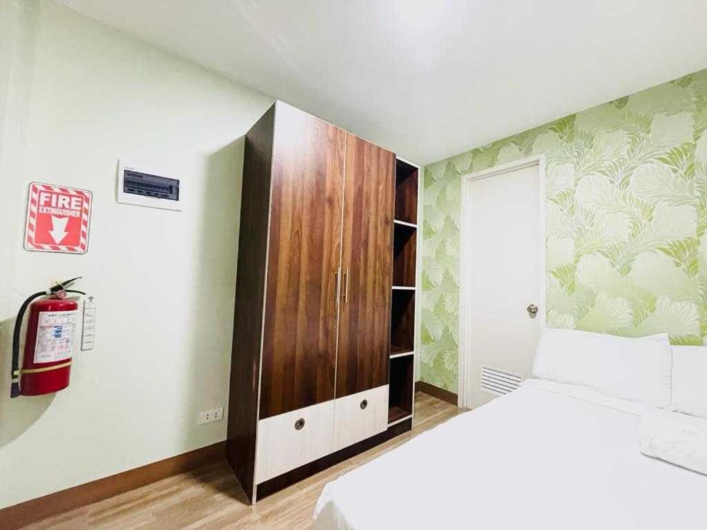 Oyo 1008 Armond Bed And Breakfast Lapu-Lapu City Exterior photo